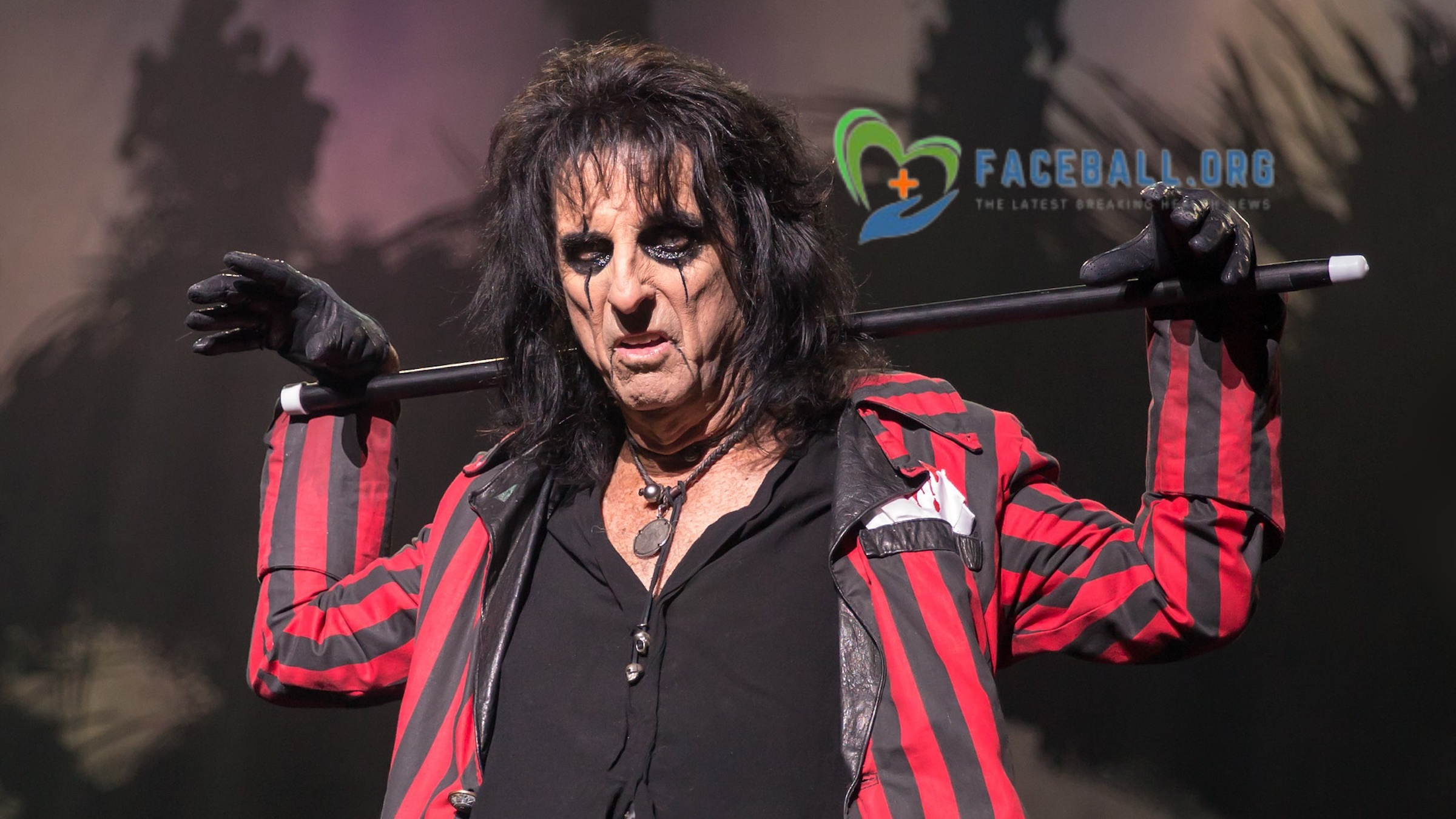 Alice Cooper Net Worth: American Singer Complete Biography!