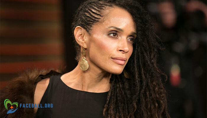 Lisa Bonet Net Worth